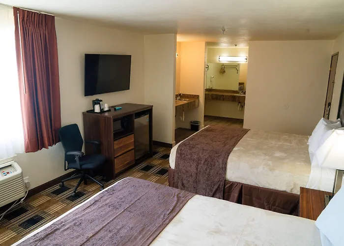 Super 8 By Wyndham 3*