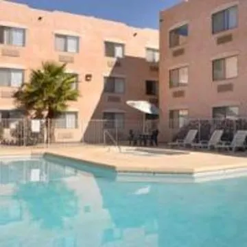Super 8 By Wyndham Yuma